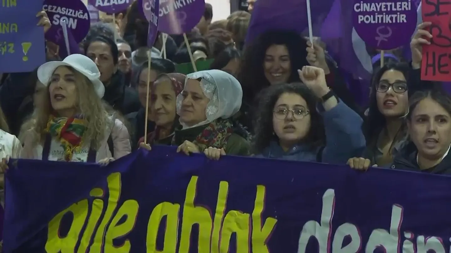 Turkiyada ayollarga nisbatan zo'ravonlikka chek qo'yiladi