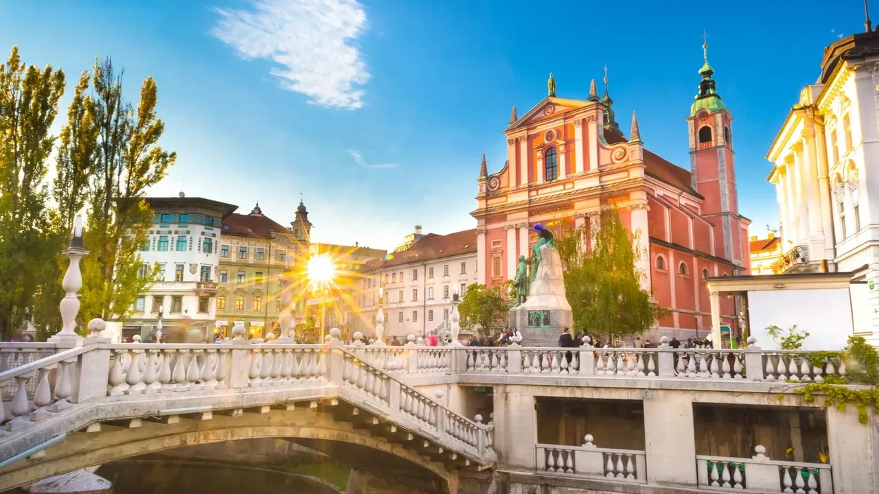 Словенија ги призна возачите дозволи од земјите од Западен Балкан