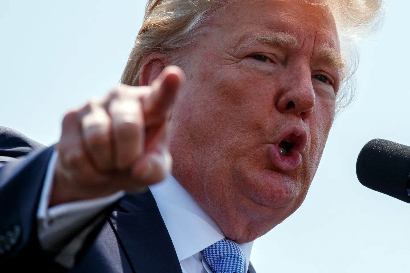 Trump lashes out over health report, hurls insult at journalist