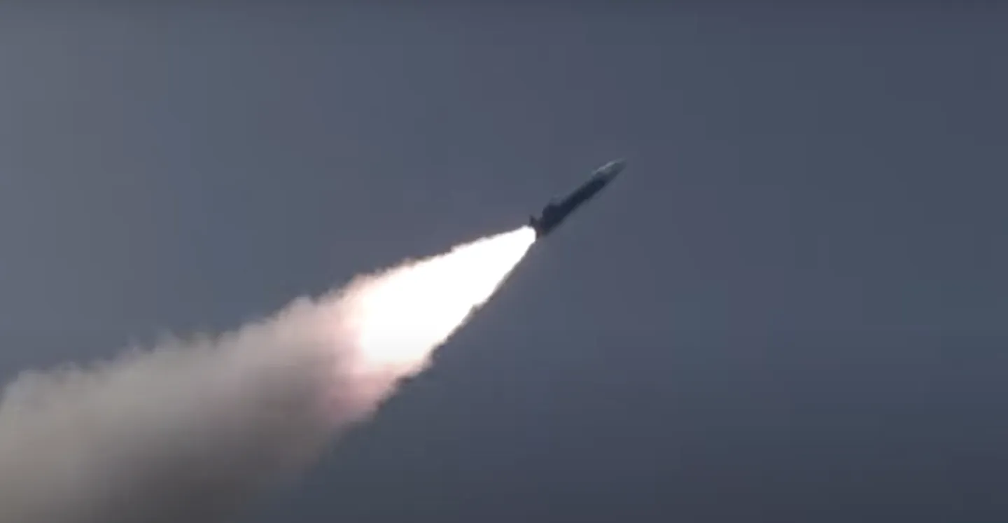 पाकिस्तान ने स्वदेशी एंटी-शिप बैलिस्टिक मिसाइल का 'सफल' परीक्षण किया