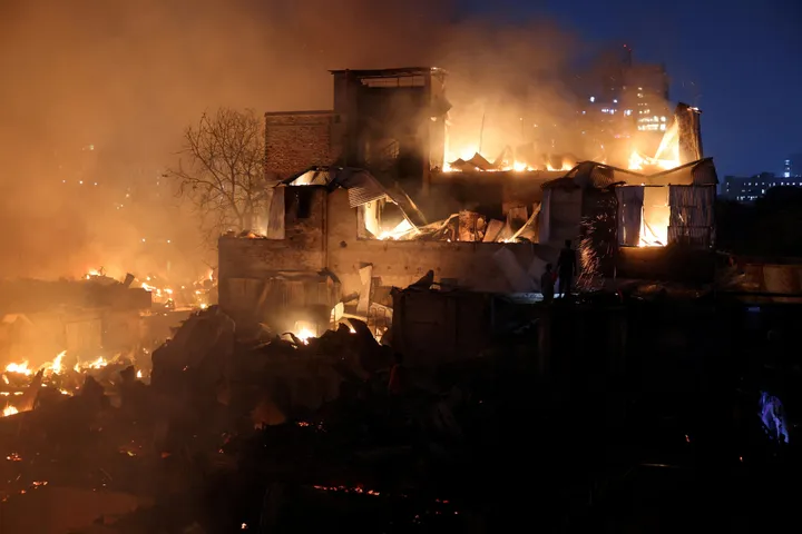 Massive slum fire in Dhaka's Korail destroys 1,500 homes