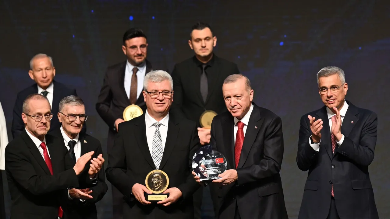 Erdogan get award from WHO for humanitarian work wey Türkiye do for Palestine