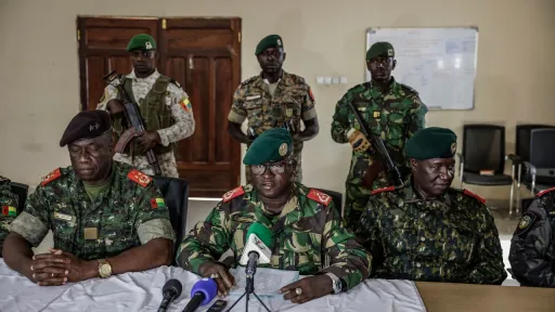 غينيا بيساو.. عسكريون يعلنون السيطرة على البلاد وإغلاق الحدود واعتقال الرئيس