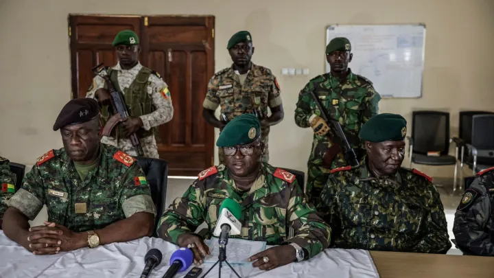 غينيا بيساو.. عسكريون يعلنون السيطرة على البلاد وإغلاق الحدود واعتقال الرئيس