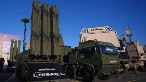 الصناعات الدفاعية التركية توقّع عقوداً بقيمة 6.5 مليار دولار لتعزيز نظام "القبة الفولاذية"