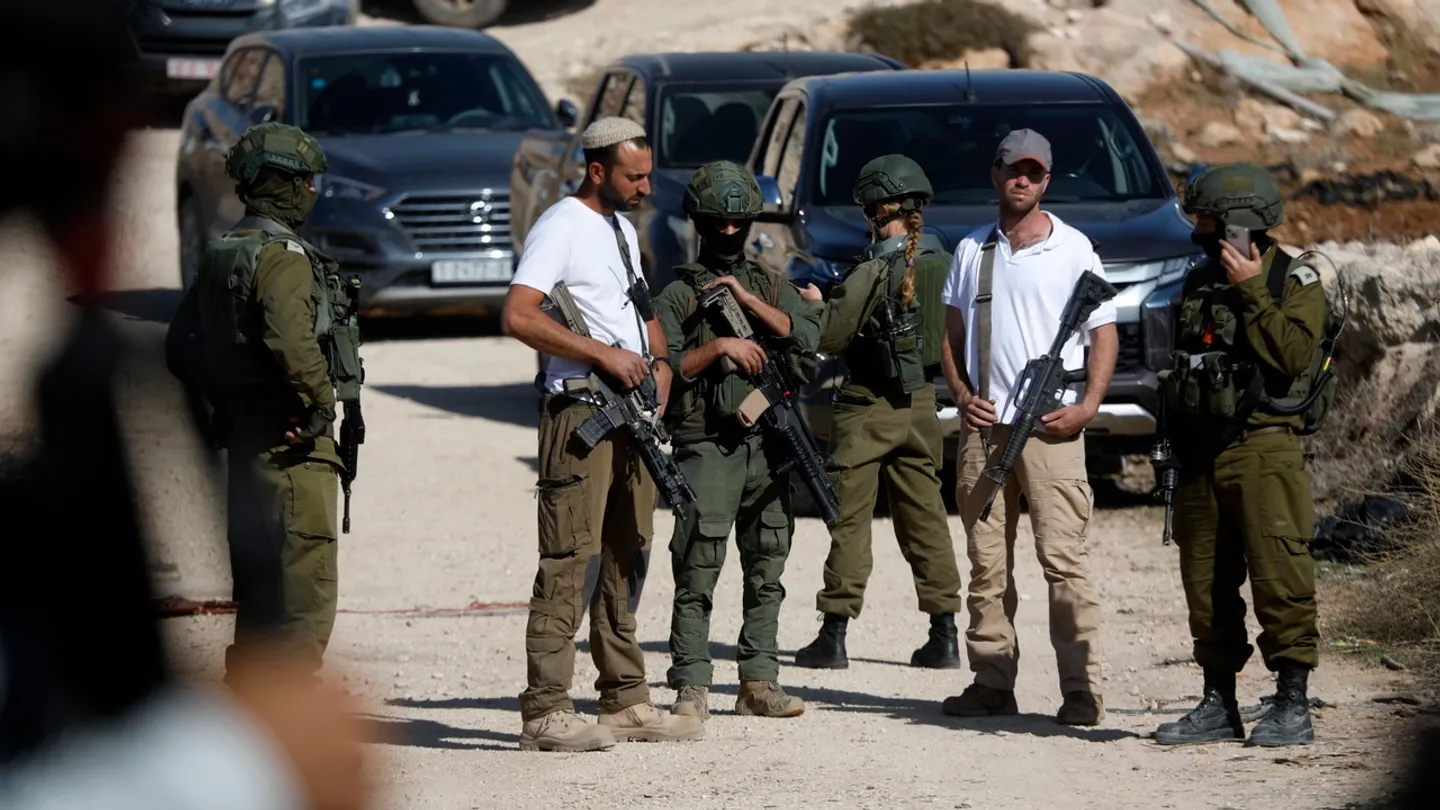 Israel lança ataque em larga escala na Cisjordânia ocupada, atingindo áreas onde se encontram civis