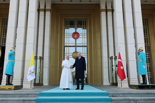 Նախագահ Էրդողանը Հռոմի պապի այցը Թուրքիա համարում է ընդհանուր հիմքերի ամրապնդման կարևոր քայլ