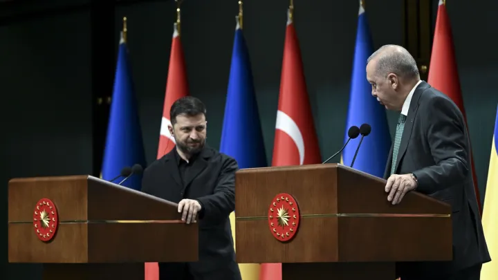 Türkiyə: “Ukraynaya əsgər göndərilməsi üçün əvvəlcə Moskva-Kiyev arasında atəşkəs olmalıdır”