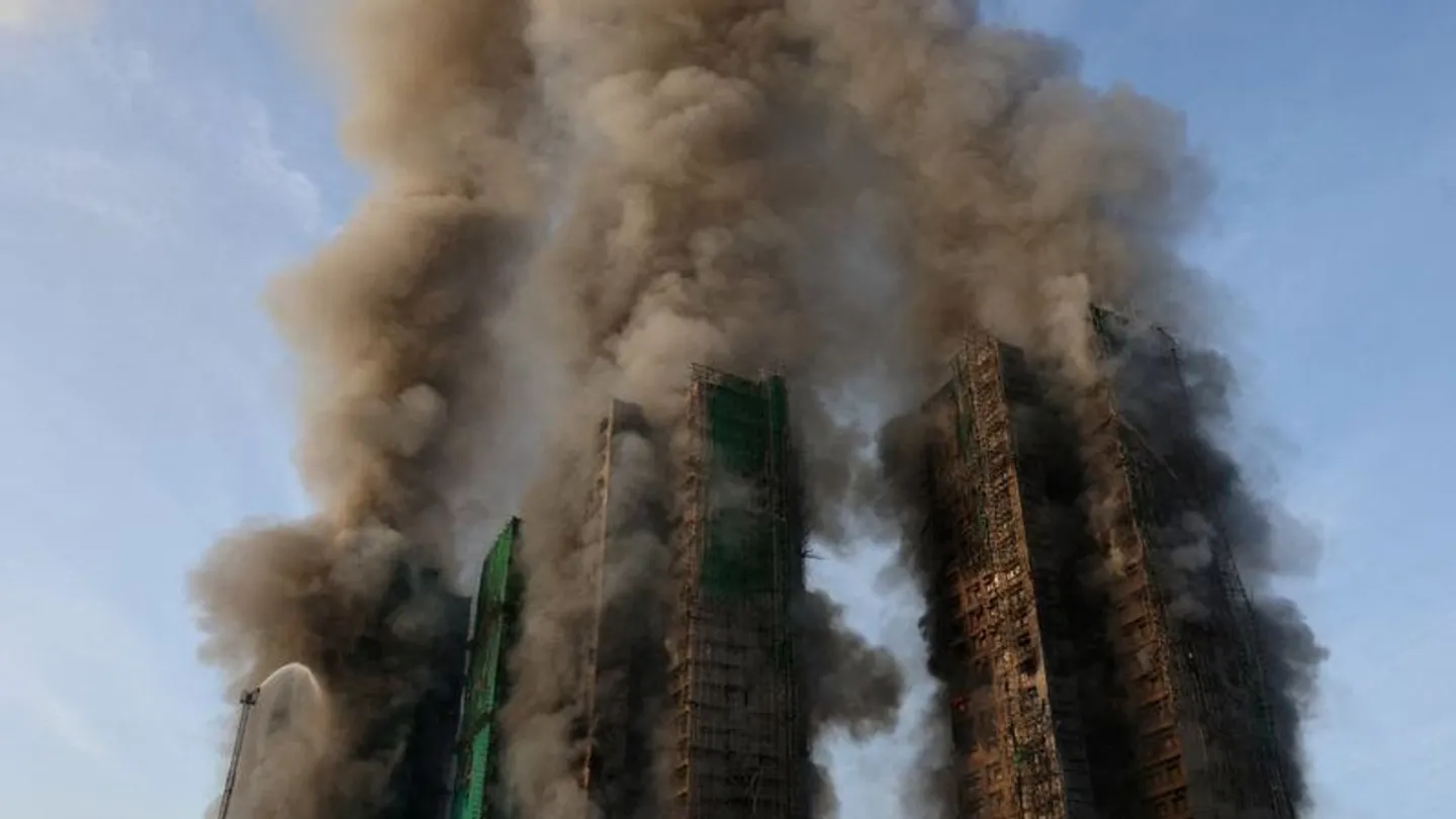 Гонконгтағы өрттен қаза тапқандар саны 44-ке жетті