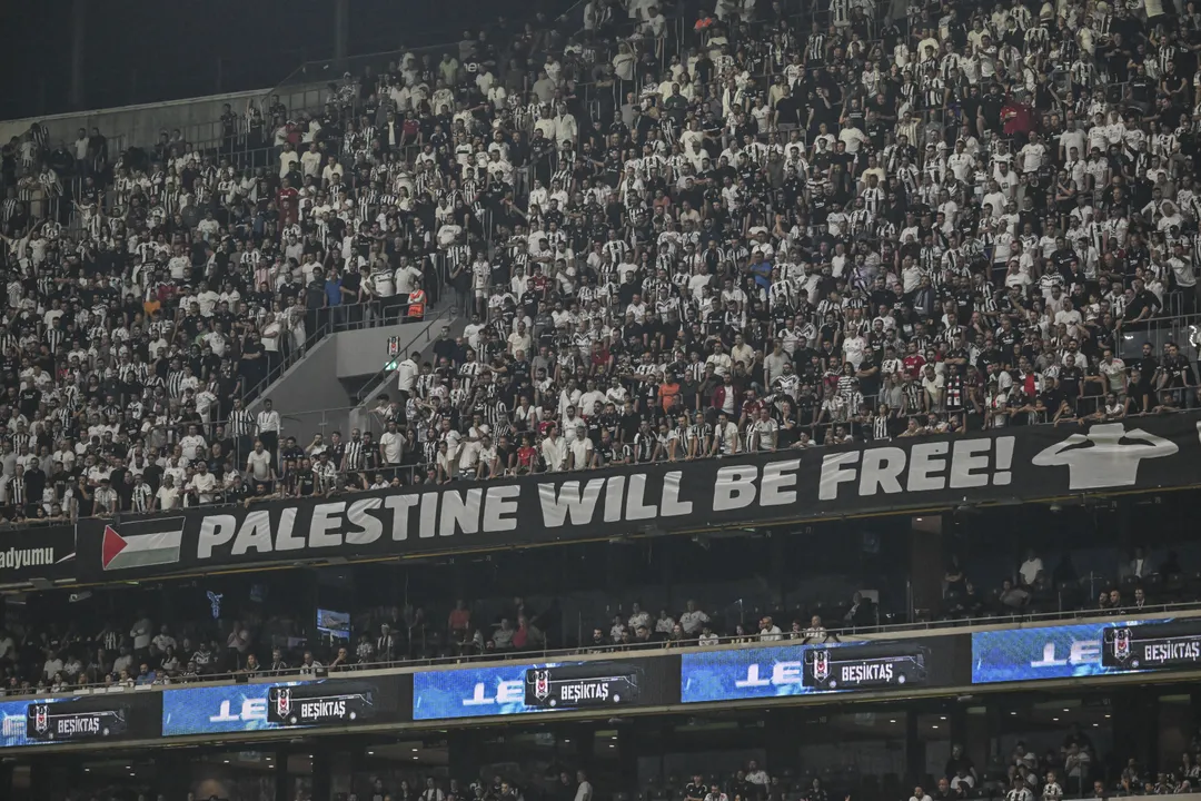 Besiktas, Trabzonspor snub Coca-Cola sponsorship offers over Israeli atrocities in Gaza