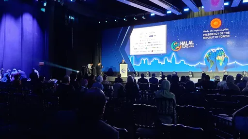 النسخة الـ11 لـ"قمة الحلال العالمية" تختتم فعالياتها في إسطنبول