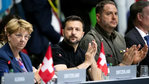 Ермак: Зеленский лидер болуп турганда Украина өз аймагын бербейт