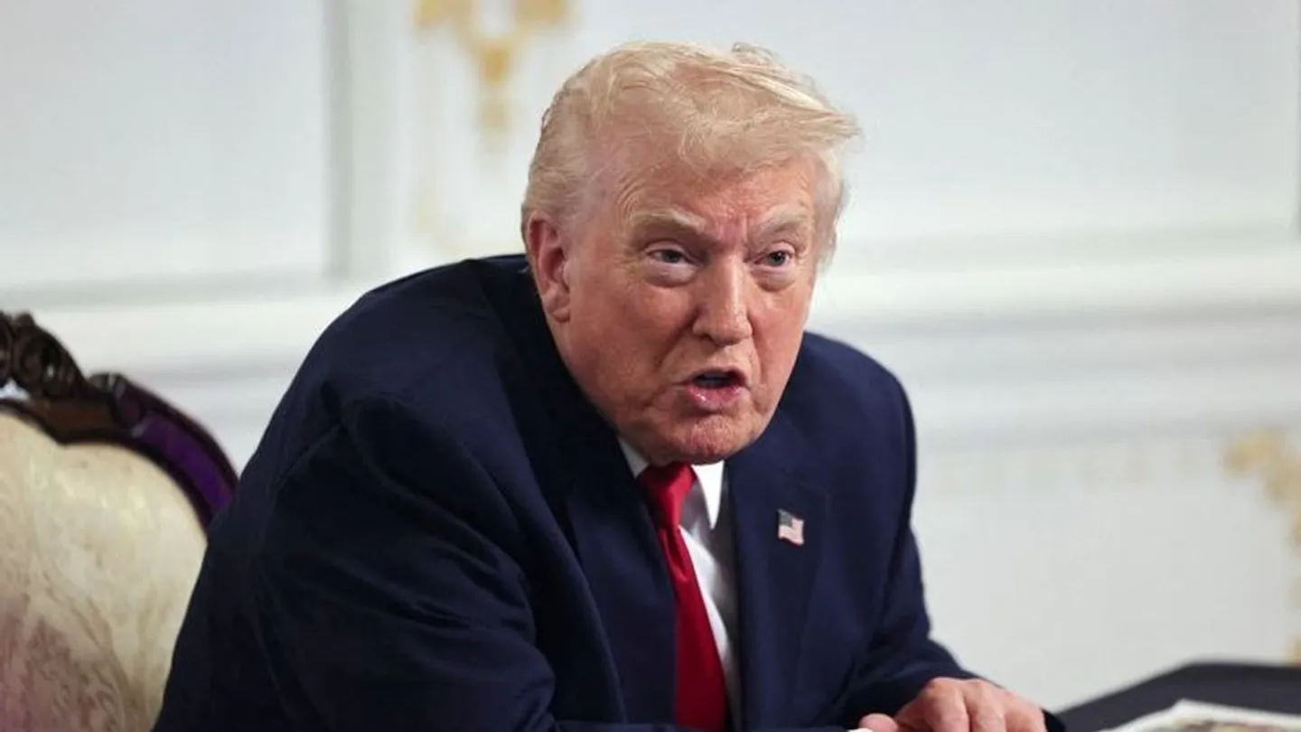 Trump anuncia operação terrestre contra 'tráfico de drogas' na Venezuela