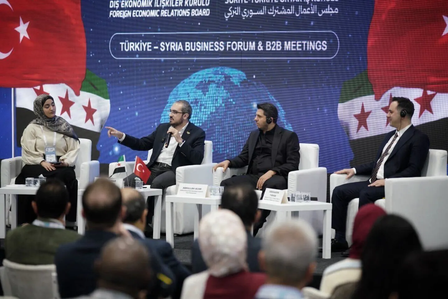 مشاركة واسعة في منتدى الأعمال التركي-السوري في إسطنبول