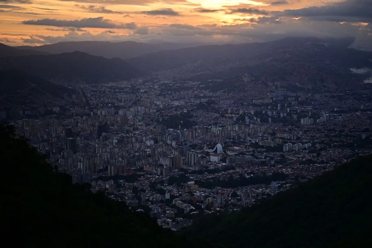 کاراکاس در واکنش به اظهارات ترامپ خواستار احترام بی‌قیدوشرط به حریم هوایی ونزوئلا شد