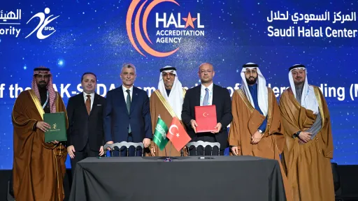 Törkiyä häm Soğud Ğaräbstanı Bötendönya xäläl sammitında bäyläneşlärne nığıta