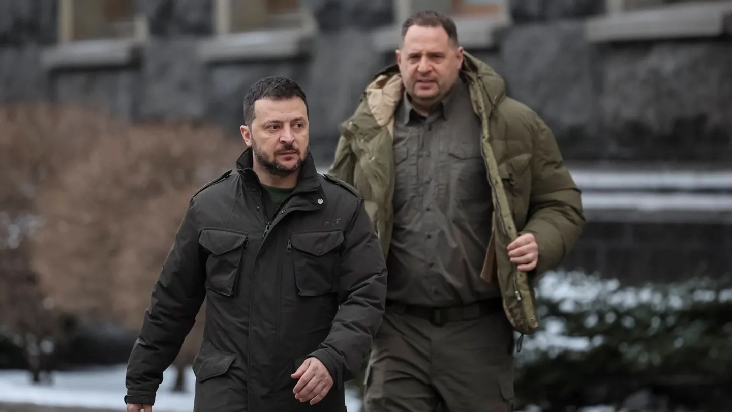 رئیس دفتر زلنسکی در ارتباط با یک پرونده فساد برکنار شد