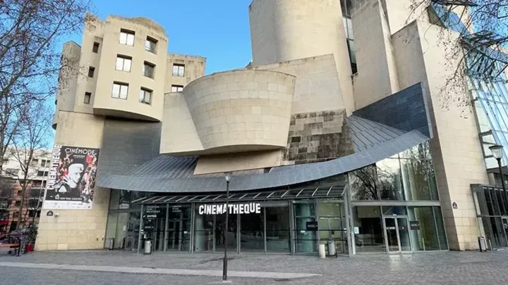French cinema to be closed for one month over bedbugs