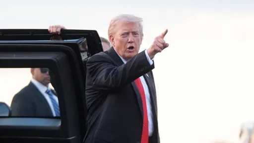 D.Tramp: "N.Maduronun hakimiyyəti bitmək üzrədir"