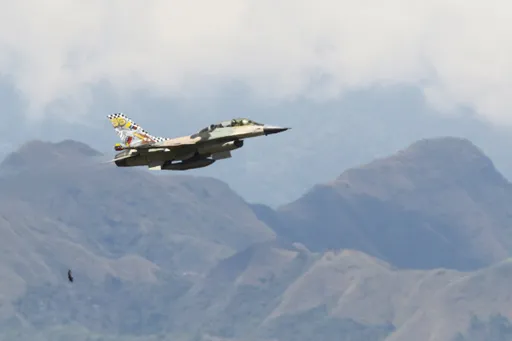 Venezuela demands 'unconditional respect' for its airspace