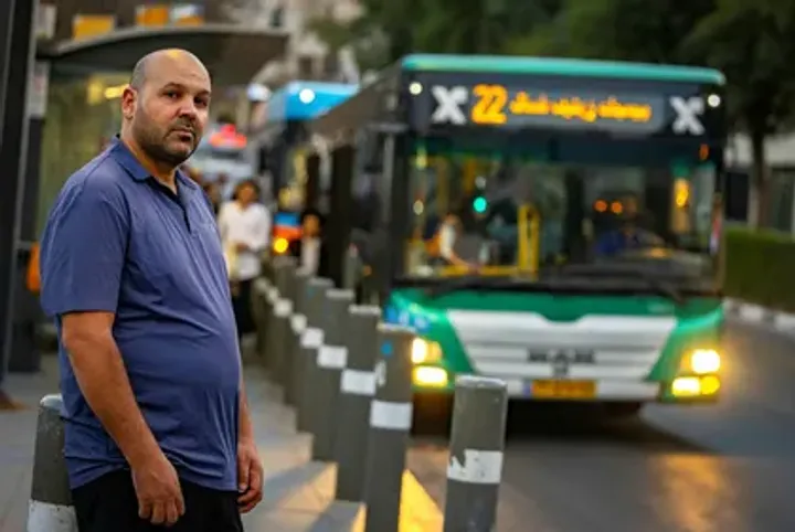נהגי האוטובוס הערבים תחת מתקפה: האלימות שלא נעצרת