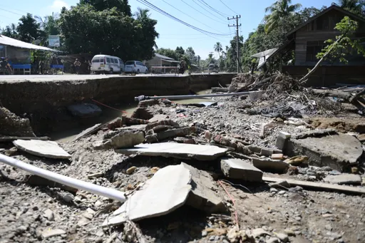 Hampir sebulan pasca bencana, Dinas ESDM sebut 60 persen listrik di Aceh masih padam