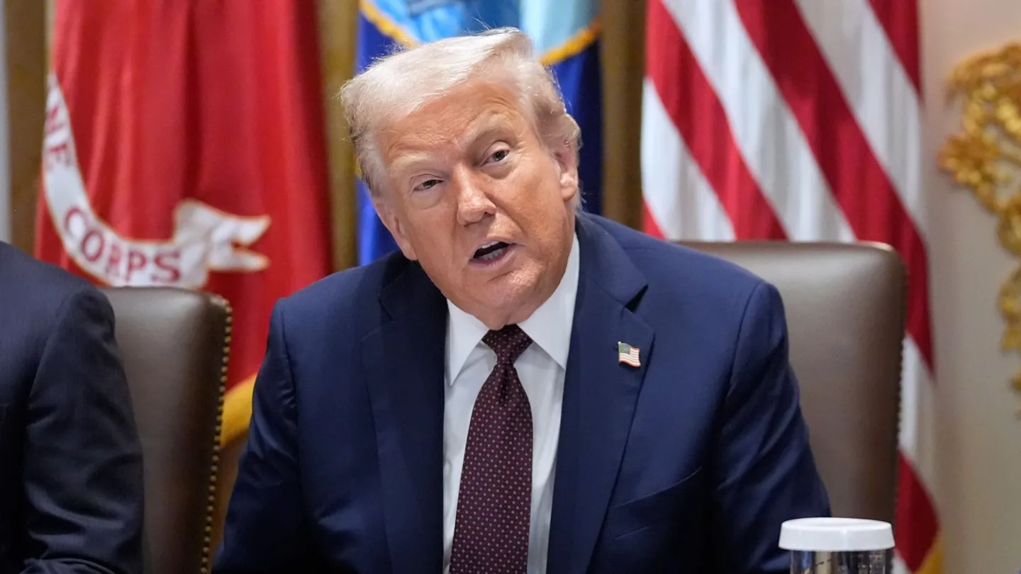 ترامپ با انتشار متن قانون مهاجرت آمریکا بر اختیار خود برای محدود کردن ورود اتباع خارجی تأکید کرد