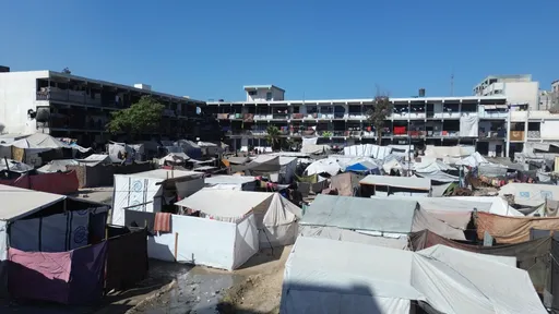 Over 75,000 Palestinians shelter in 100 UN buildings in Gaza: UNRWA