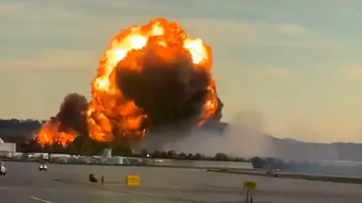 تحطم طائرة خاصة تقل 8 أشخاص في ولاية مين الأمريكية والسلطات تحقق بالحادثة