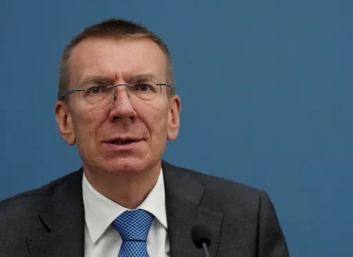 Президент Латвии не утвердил выход страны из Стамбульской конвенции