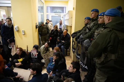 Демонстранти бараат откажување на натпреварот меѓу Дубаи и израелски Хапоел во Сараево