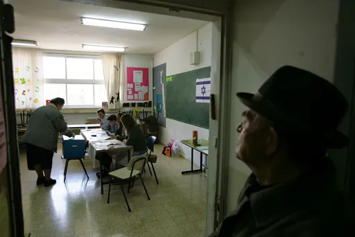 אות לבחירות מוקדמות בישראל: נתניהו ילך לקלפיות בתוך שלושה חודשים