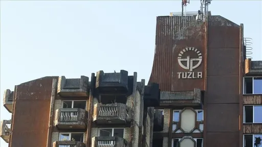 Pas zjarrit në Tuzlla: 15 pacientë në spital, katër në ventilim mekanik