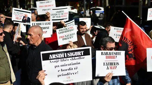 Протест во Албанија против предлог-законот „За родова еднаквост“: Тој е „антинационален и антисемеен“