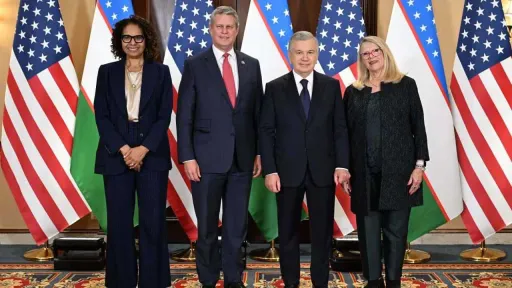 Мирзиёев встретился с конгрессменами США