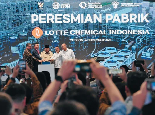 Presiden Prabowo resmikan pabrik hilirisasi migas terbesar di Asia Tenggara senilai $3,9 miliar