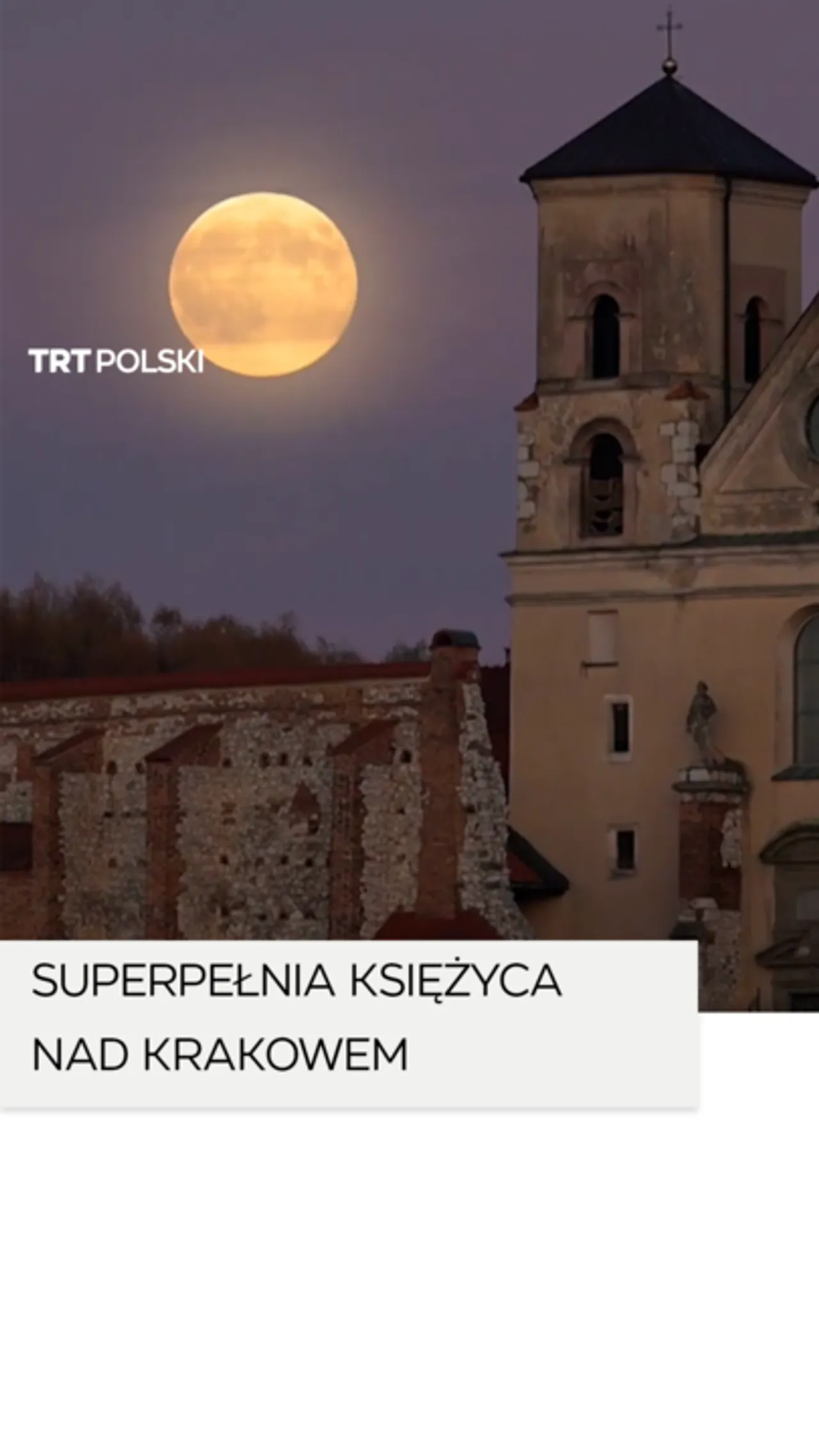 Zapierający dech w piersiach widok na krakowskim niebie