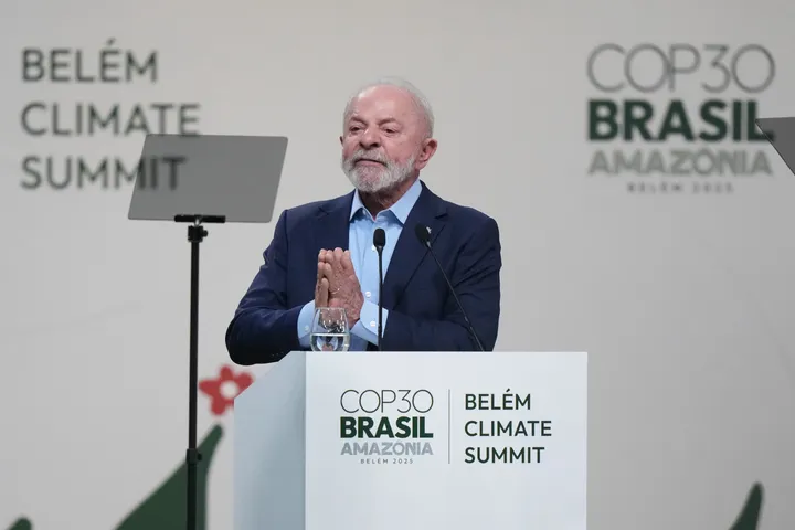 Lula lança fundo florestal na cimeira climática do Brasil