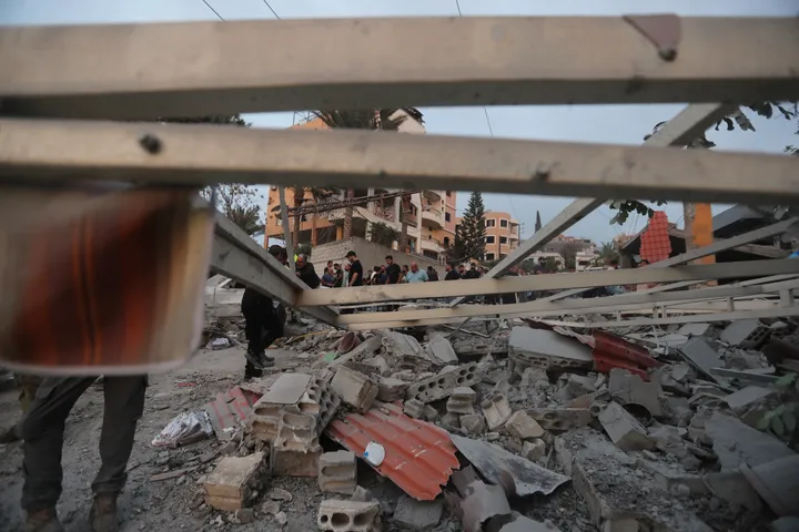 Israel continues to violate Lebanon truce with deadly strikes