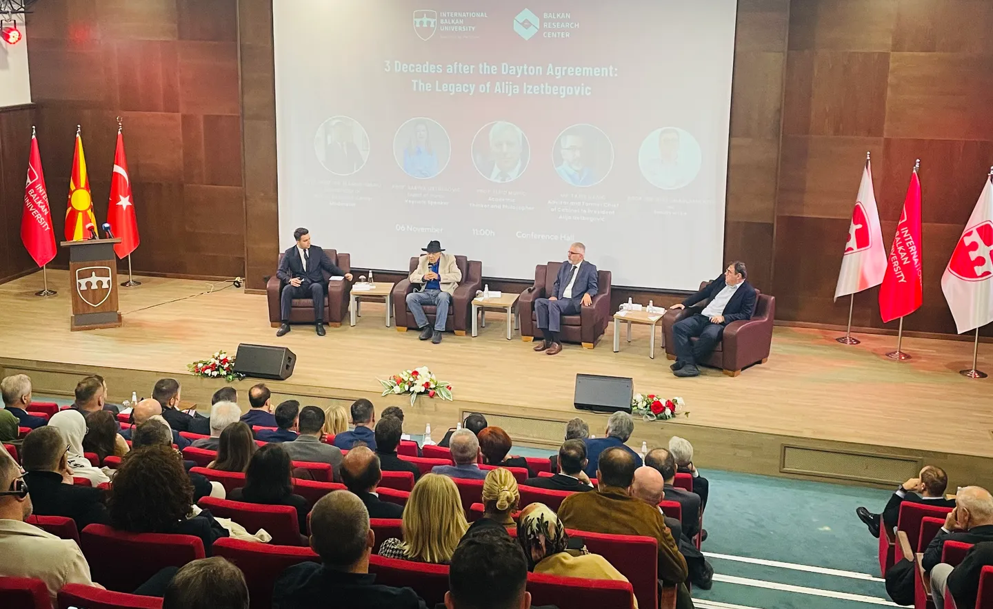 Во Скопје се одржа конференција по повод 100-годишнината од раѓањето на Алија Изетбеговиќ