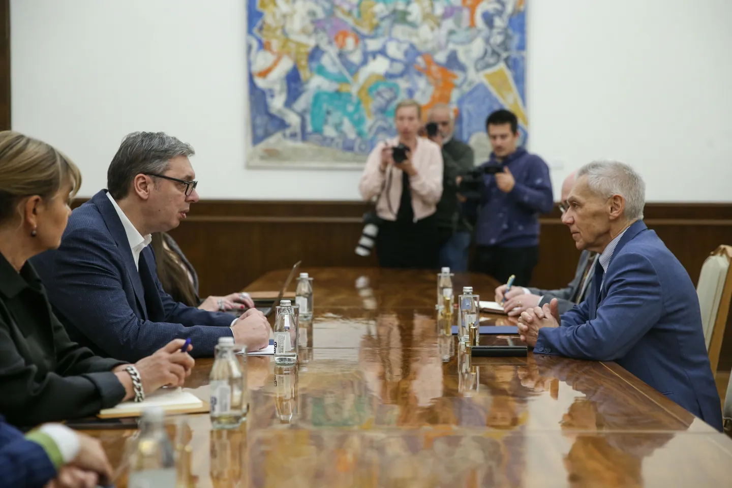 Vučić s ruskim ambasadorom o zaštiti energetske sigurnosti Srbije i budućnosti NIS-a