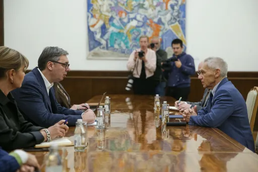 Vučić s ruskim ambasadorom o zaštiti energetske sigurnosti Srbije i budućnosti NIS-a