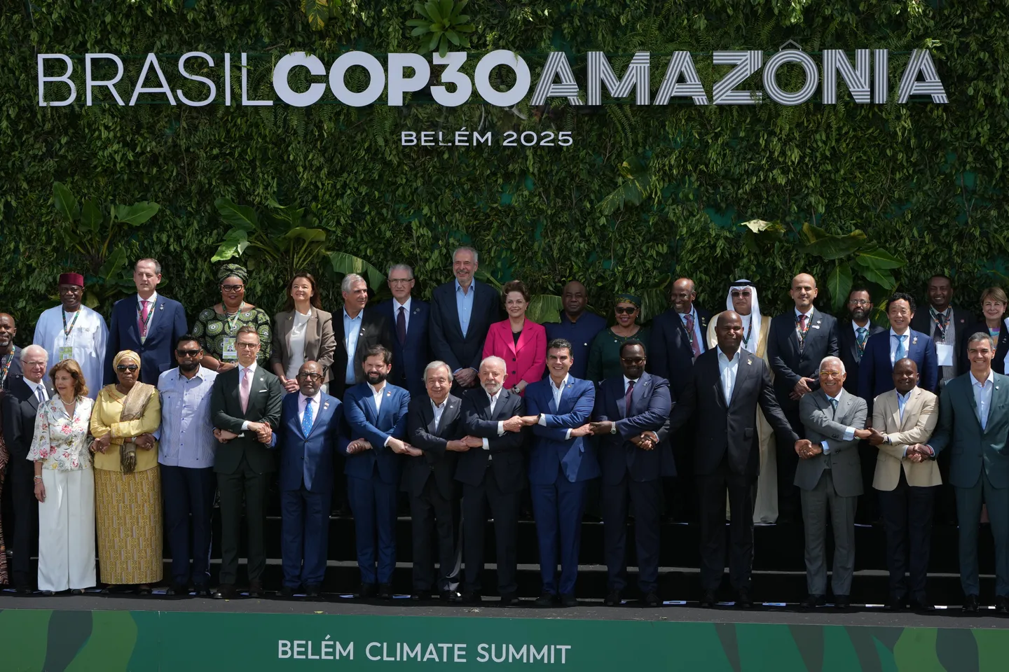 Earth can't sustain fossil fuel-intensive development model of last 200 years — Brazil's Lula