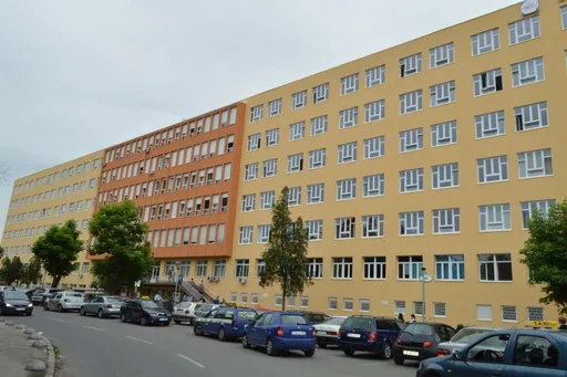 UKC Tuzla - Na hospitalizaciji 12 pacijenata povrijeđenih u požaru u Domu penzionera