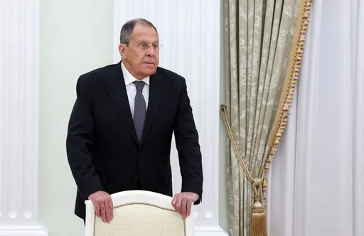 Lavrov gati për bisedime ballë për ballë me Rubion për Ukrainën