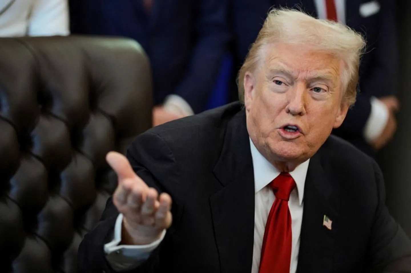 Trump menace la BBC d'une action en justice après un montage jugé trompeur