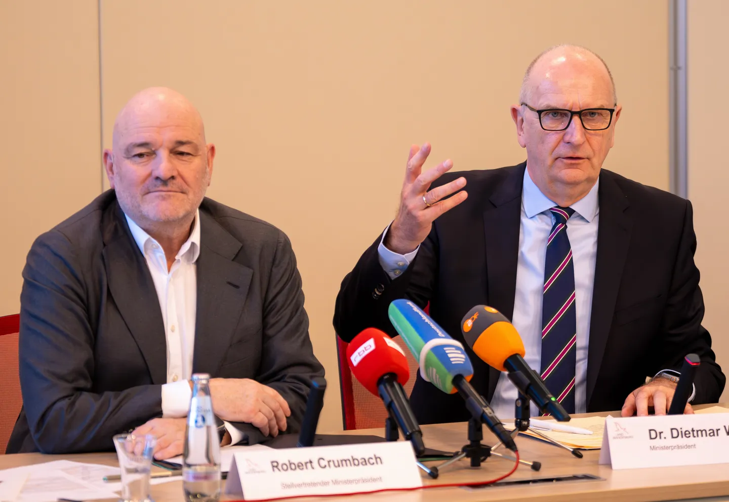 Koalition in Brandenburg sucht Einigung ohne Krisentreffen