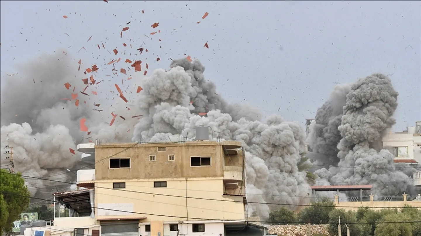 Sulmi izraelit godet një kamion, dronët fluturojnë mbi Libanin jugor pavarësisht armëpushimit