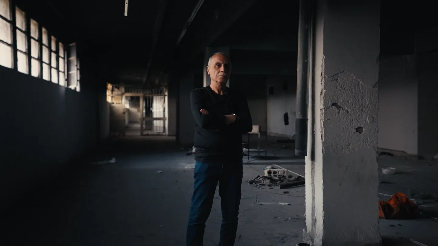 "الحرية المؤجلة".. TRT عربي توثق 43 عاماً من الاعتقال في فيلم جديد عن رغيد الططري