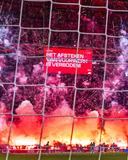 Ajax : "Les feux d'artifice n'ont pas leur place dans un stade"